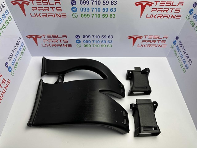 104393100E Tesla Дефлектор переднього бампера, правий