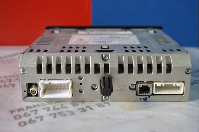 Магнітола (радіо AM/FM) Renault (RVI) 281154063R ціна, від 104.50 USD