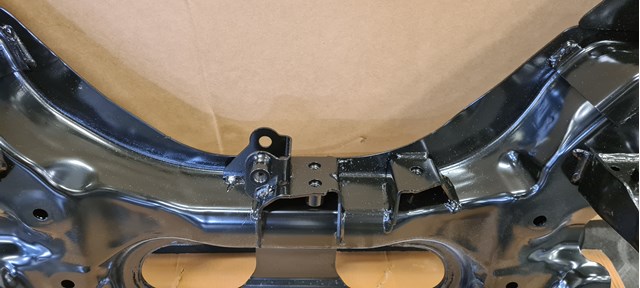 Купити 544016RA2C Nissan/Infiniti Підрамник передній