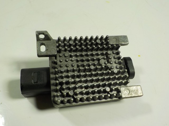 760841004 BMW 