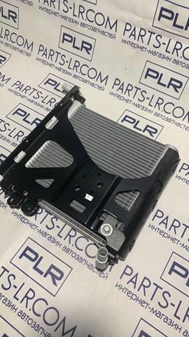  Land Rover LR181758