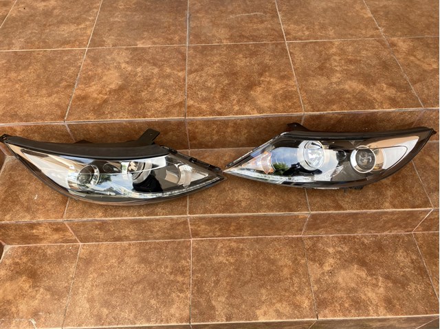 Фара комбінована, передня Hyundai/Kia 921023U111