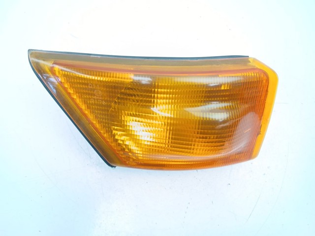 500320425 Iveco Поворотник правий
