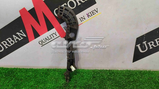 AH323382AA Land Rover Кронштейн бампера переднього, правий