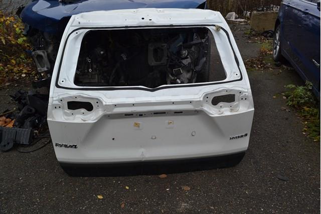 П'яті двері Signeda PTY91068B ціна, від 245.13 USD