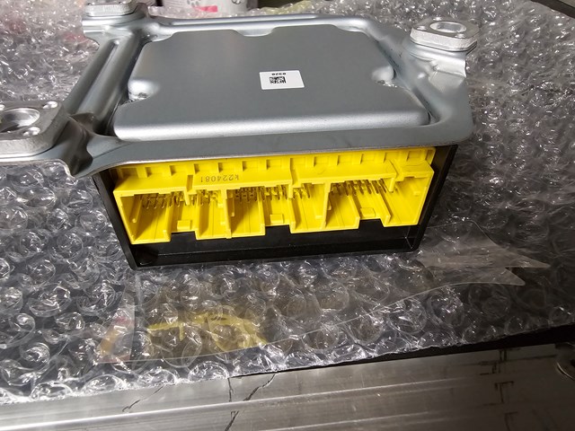 Купити KB7W57K30B Mazda Модуль-процесор керування подушки безпеки