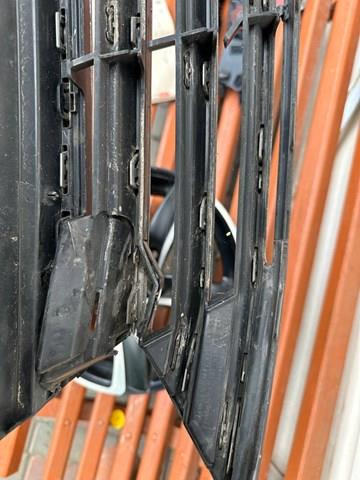 Облицювання радіатора VAG 3G0853653 ціна, від 53.01 USD