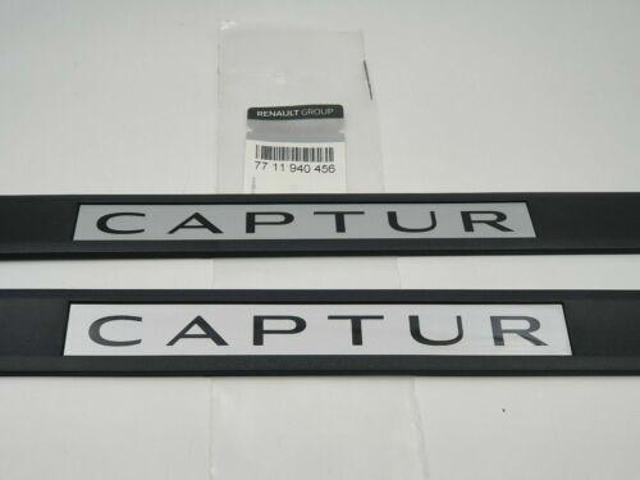 Купити 7711940456 Renault (RVI) Накладка дверного порогу внутрішня, передня комплект