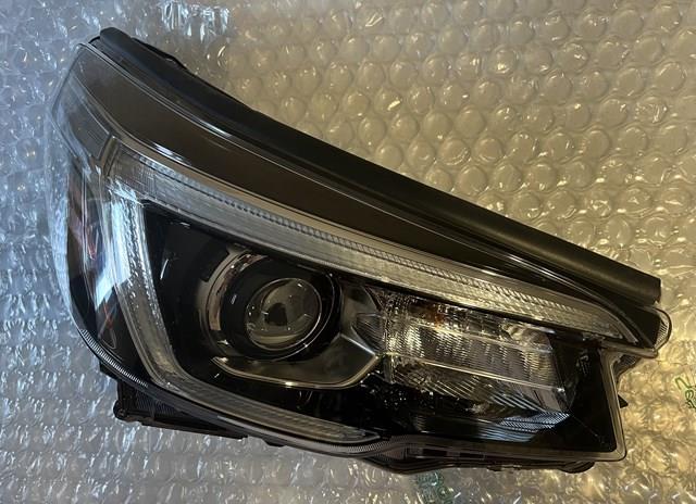 Основна фара - вставка Subaru 84002SJ160 ціна, від 754.17 USD
