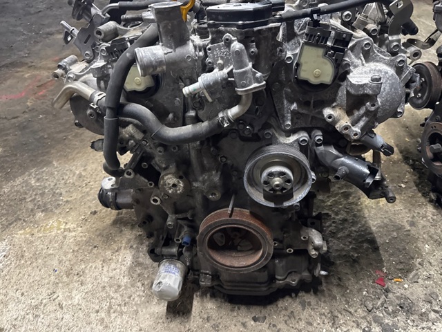 Купити VR30DDTT Nissan/Infiniti Двигун