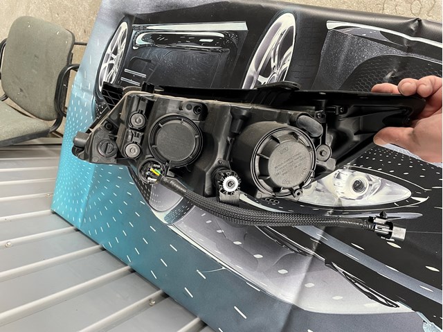Основна фара - вставка Hyundai/Kia 921022T570 ціна, від 302.64 USD