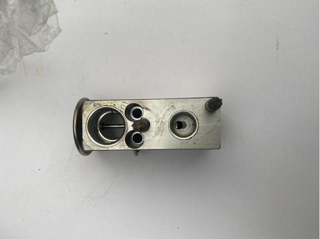  Ford 8E2H19849AA ціна, від 8.89 USD