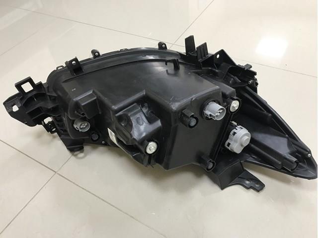Фара Mazda KA1L51040C