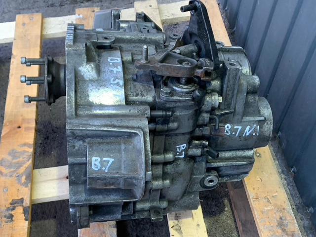Коробка передач 02Q301103 VAG