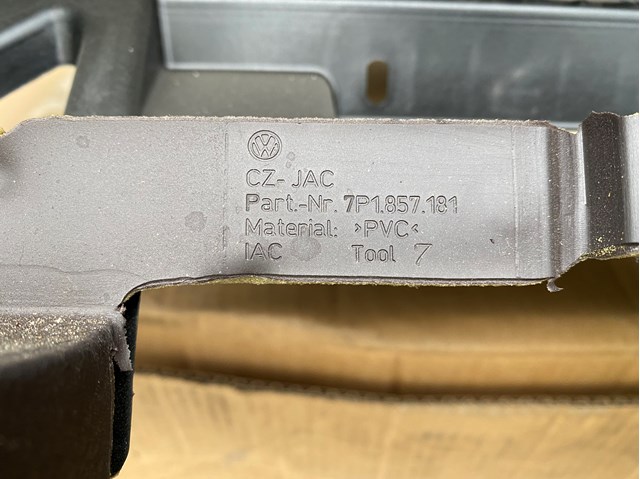  7P1857181 VAG