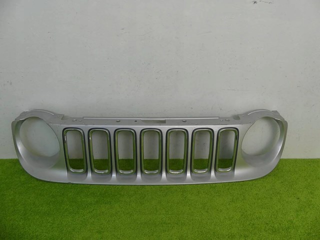  735587825 Chrysler