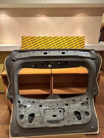 Купити DGY16202XA Mazda 