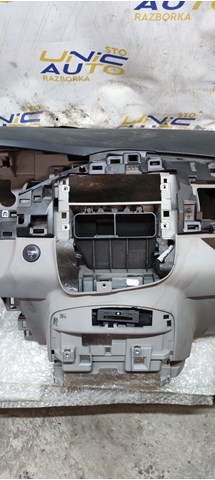 Купити 681000711R Renault (RVI) 