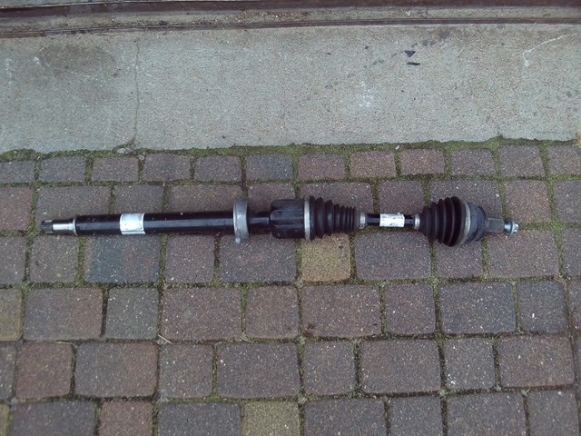 Піввісь передня, права Mercedes A1773301500 ціна, від 98.98 USD