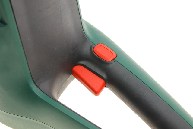  Bosch 06008B8303 ціна, від 136.21 USD