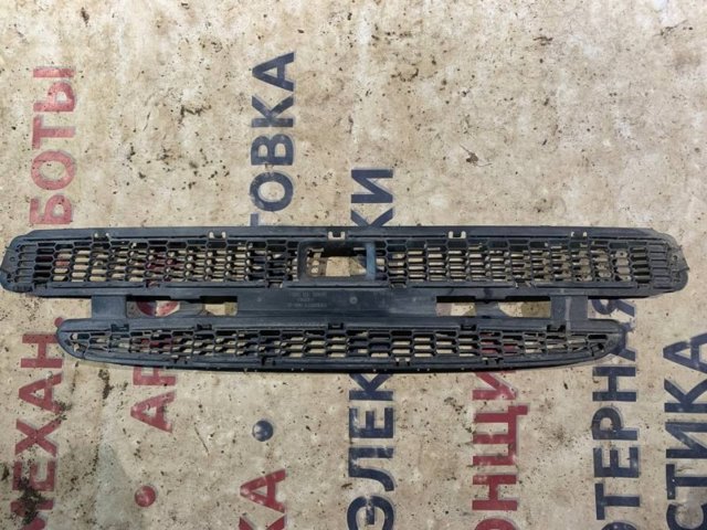 Решітка переднього бампера Tesla 103821100A ціна, від 84.65 USD