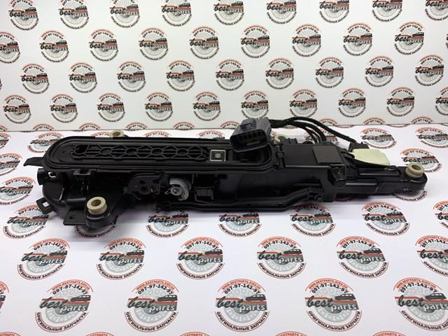 Ручка передньої двері зовнішня ліва LR168643 Land Rover