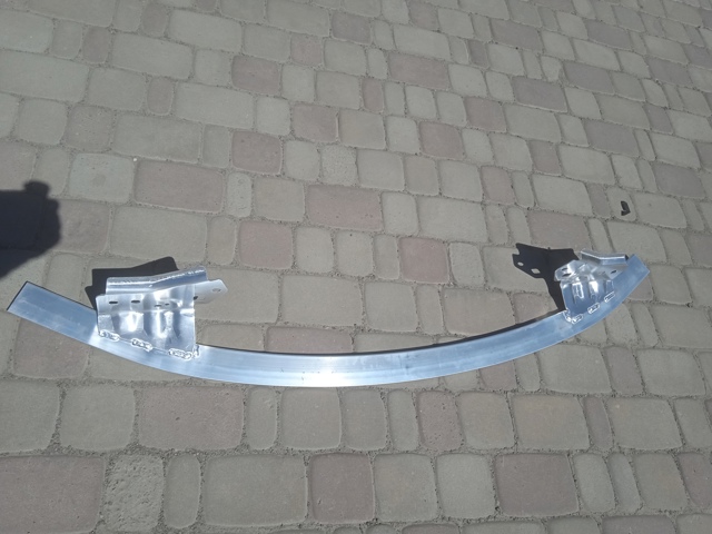 PTS44001A Signeda Балка бампера переднього