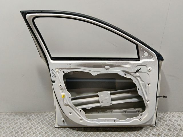 Водійські двері Hyundai/Kia 76003AT000