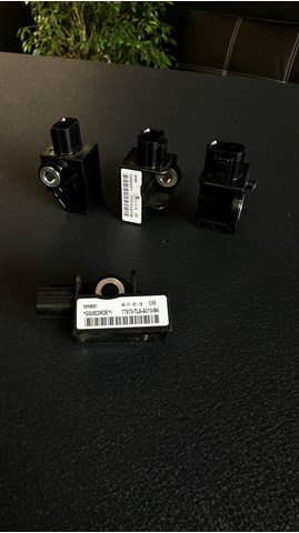 77970TLAA010M4 Honda Датчик Ейрбег передній