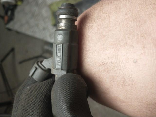  Паливні форсунки Subaru Impreza 2