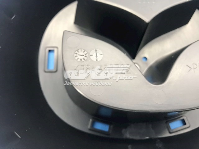 Купити KB8A50722A Mazda Кронштейн емблеми решітки радіатора