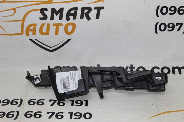 PCT43017AR Signeda Кронштейн бампера переднього, правий