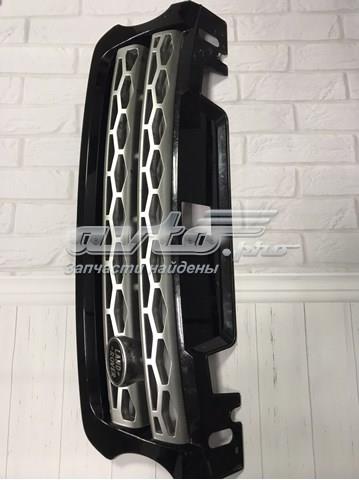 Решітка радіатора LR044121 Land Rover