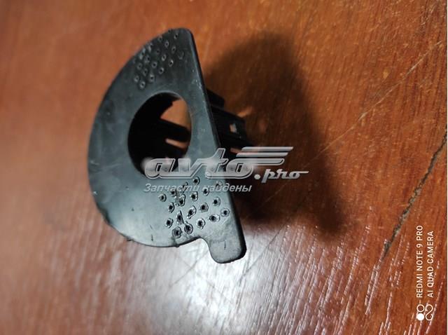 108843900A Tesla Motors Кронштейн парктроніка, передній центральний