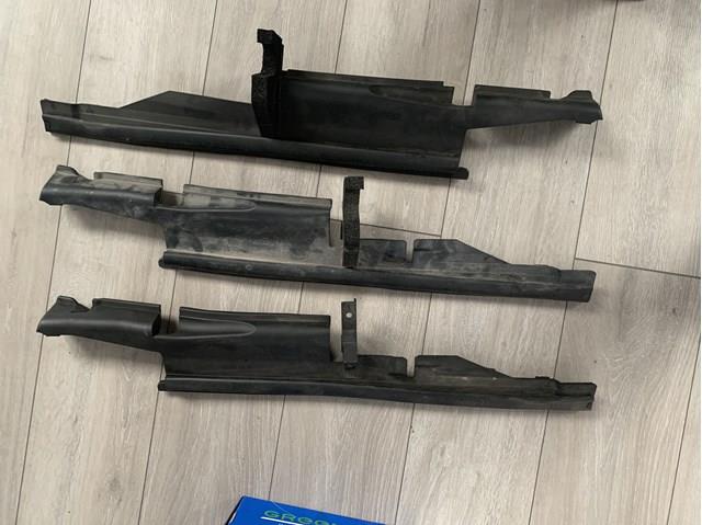 Ущільнювач крила Nissan/Infiniti 638295NA0A ціна, від 19.06 USD
