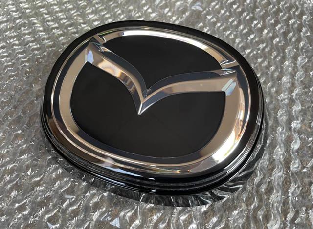 Купити BCKB51730A Mazda Емблема решітки радіатора