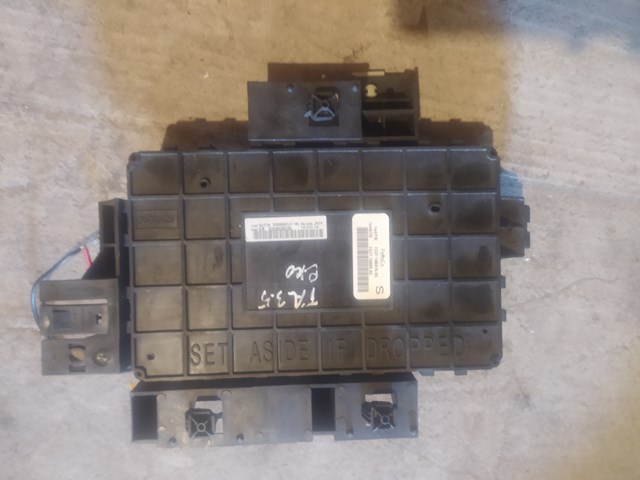 Купити FC3T14B476BC Ford 