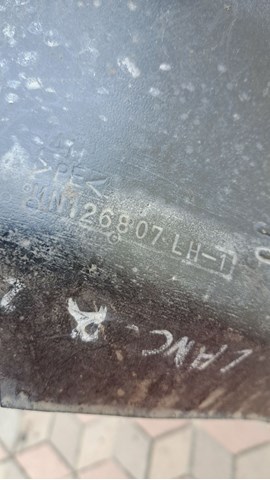 Купити MN126807 Mitsubishi Підкрилок передній лівий
