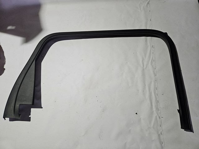 Обшивка-облицювання кришки багажника 4M0867603 VAG