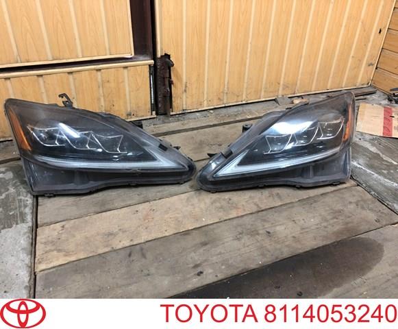 Купити 8114053240 Toyota Права блок фара