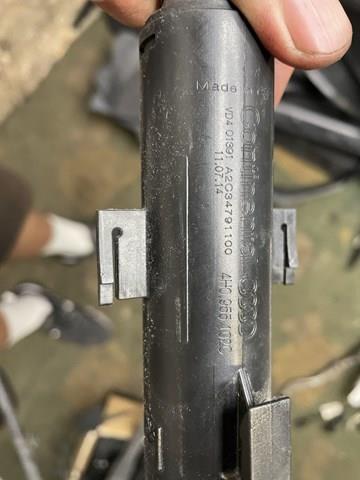 Форсунка омивача фари передньої, правої VAG 4H0955102C ціна, від 18.62 USD