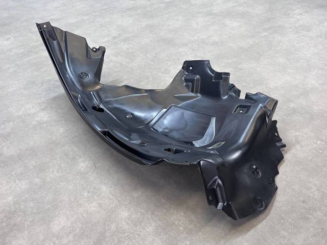 Купити A2068807404 Mercedes Підкрилок переднього крила, правий задній