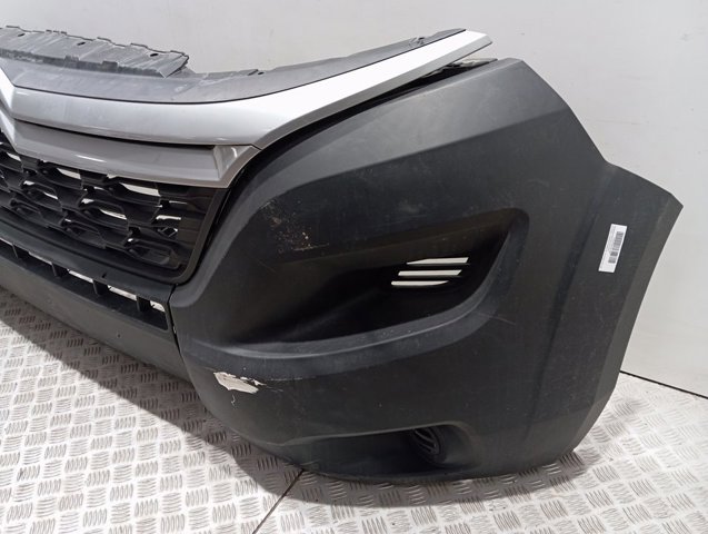 Бампер передній, центральна частина Peugeot/Citroen 1637293680 ціна, від 92.44 USD