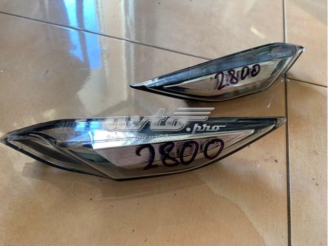 Повторювач повороту на крилі, правий Porsche 7P5949102 ціна, від 29.81 USD