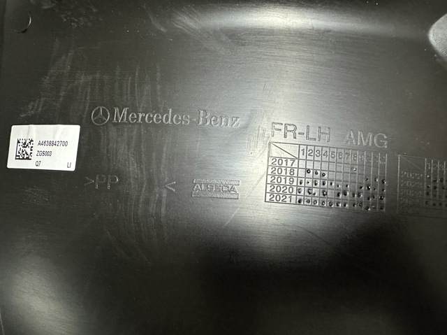 Купити A4638842700 Mercedes Підкрилок передній лівий