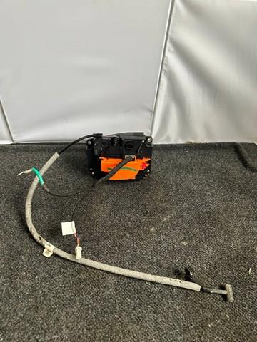 Купити 102604100M Tesla Порт зарядки