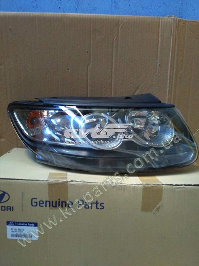 921022B011 Hyundai/Kia Основна фара - вставка