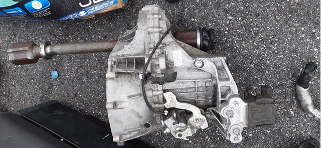 Коробка передач GK2R7002CGB Ford