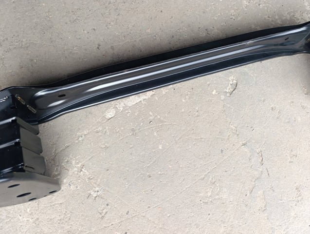 Підсилювач бампера переднього 34L10723 Polcar