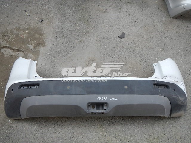 Бампер задній Suzuki 7181154P